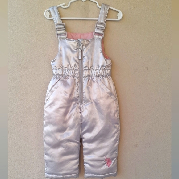U.S. Polo Assn Girl's Snowsuit With Front Zipper Size 12-18 Months - Picture 1 of 6